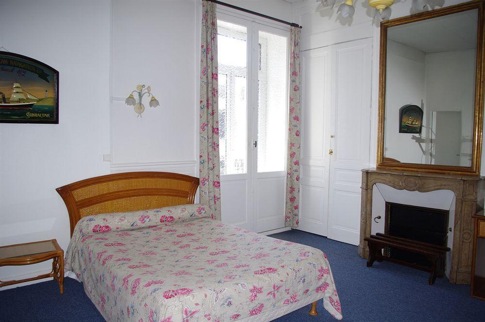 Hotel De La Paix Limoges Exterior photo